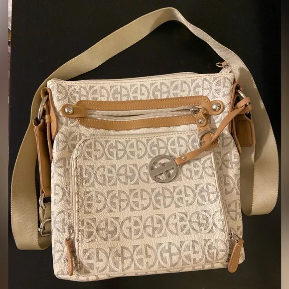 Giani bernini sling bag price sale